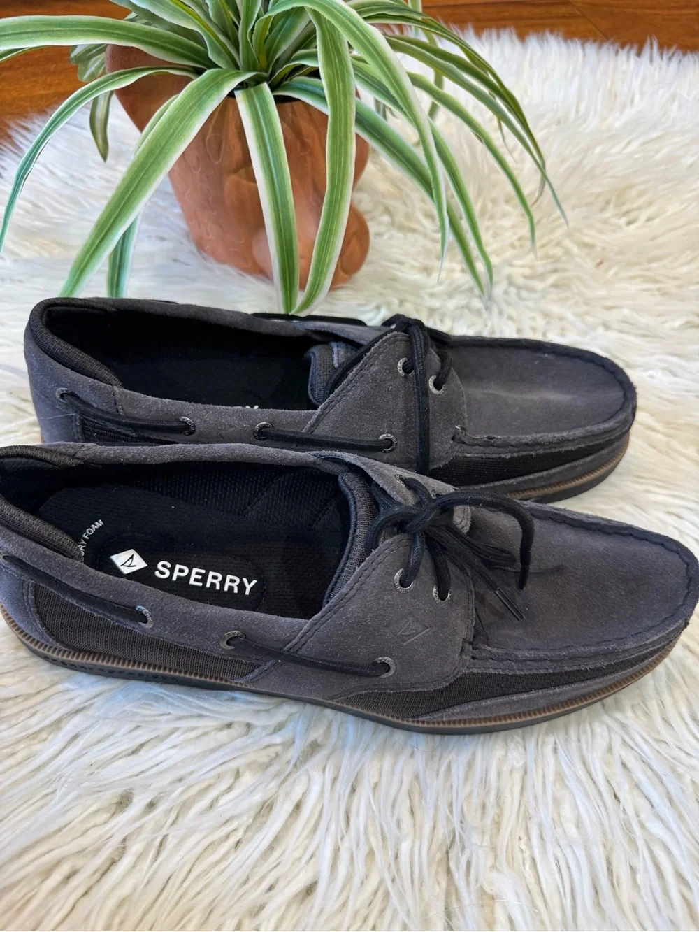 Sperry boat shoes